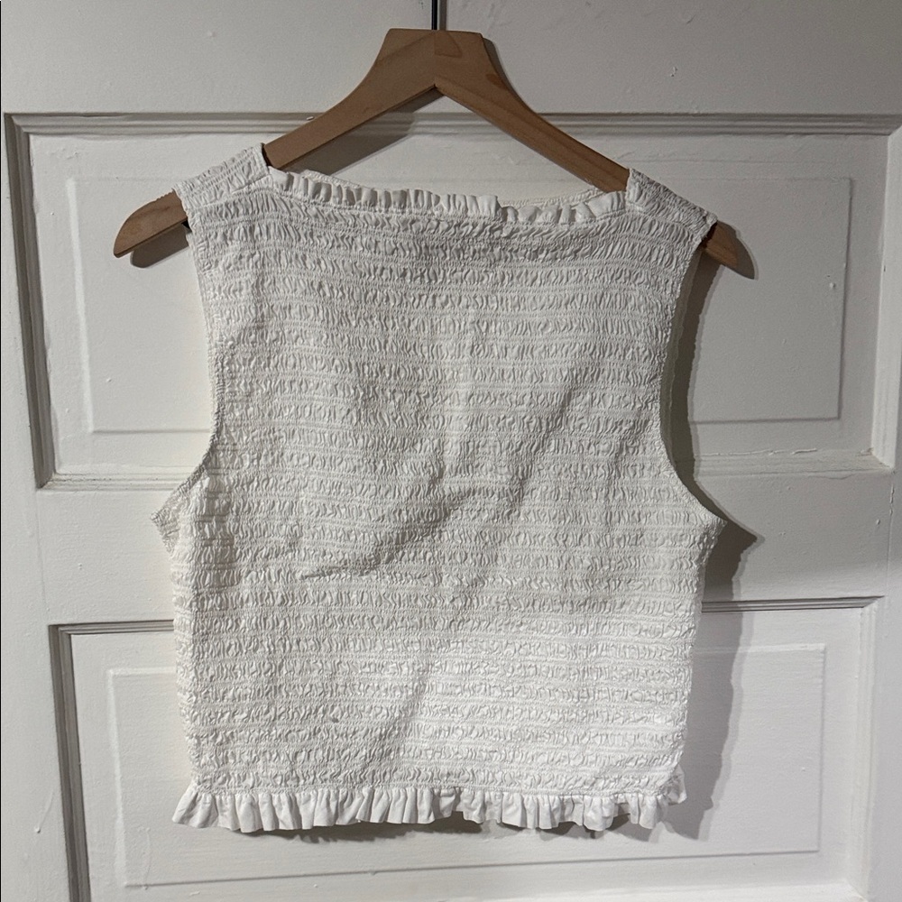 Everlane Textured White Sleeveless Blouse